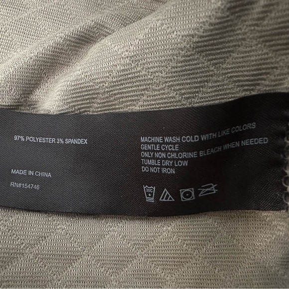 Stoic Women's Quilted Cowl Neck Pullover Sweater Long Sleeve in a Light Cream. - Picture 13 of 14